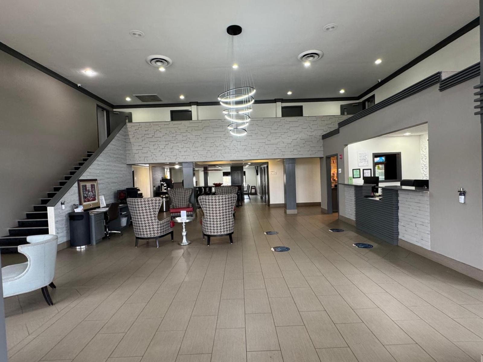 Ramada By Wyndham Tuscaloosa Hotel Eksteriør billede